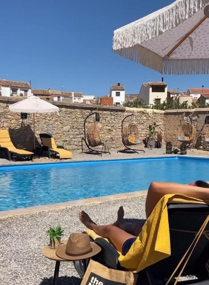 Ensueno Alojamiento Turistico Alcublas Exteriér fotografie